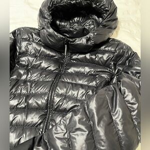 Uniqlo Women’s ultra light Down Parka